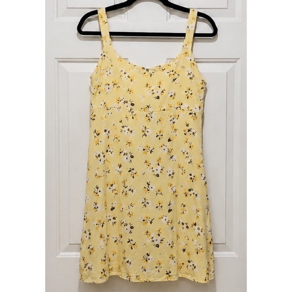 Old Navy NWT Yellow Floral Mini Dress Large Smocked Cottagecore Sundress Pockets